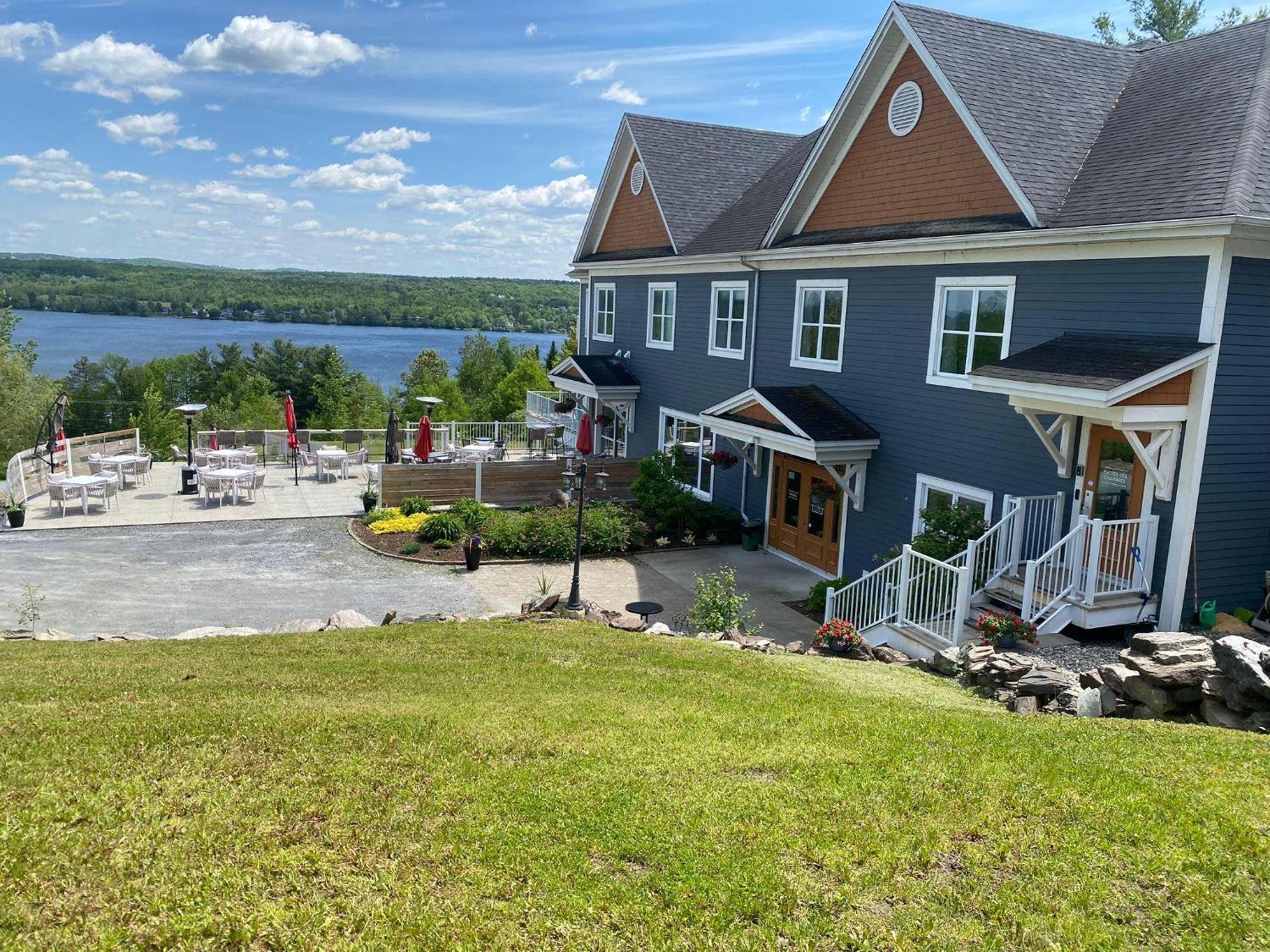 Location Au Sommet Du Lac Magog Exterior foto